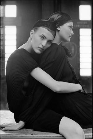 Les Robes Noires [Elle] 2001 Gelatin silver print © Kate Barry