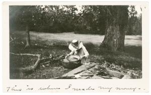 Panning for Gold Phoenix,  Arizona, USA 24 juillet 1912  © collection privée – AMC